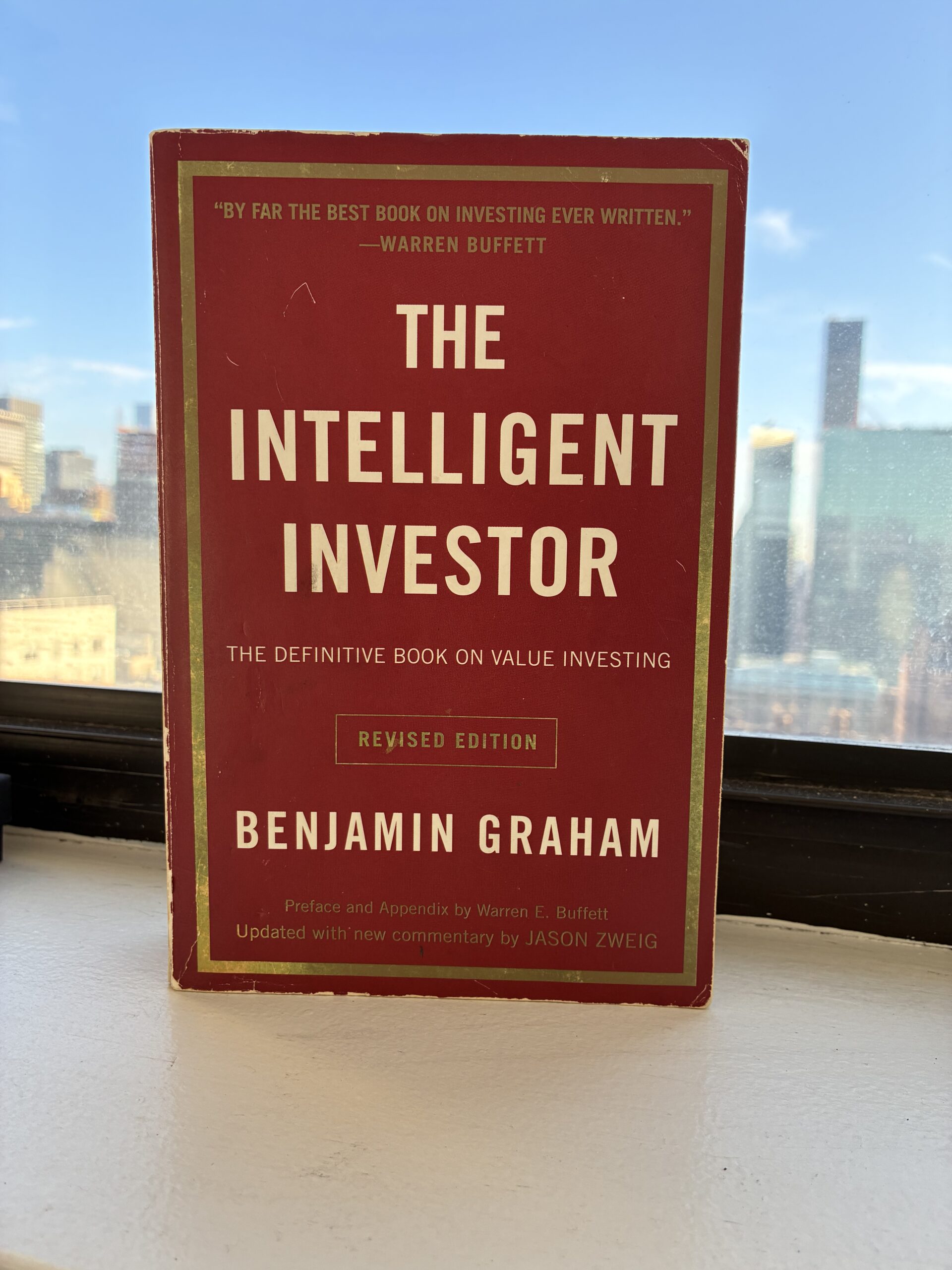 The Intelligent Investor by Benjamin Graham — book cover